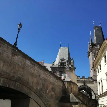 Joe's Charles Bridge براغ